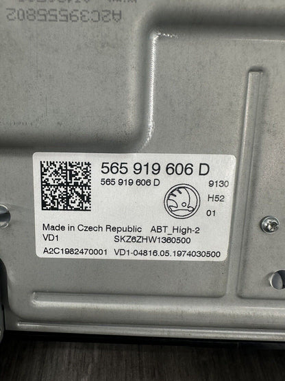 6308872
