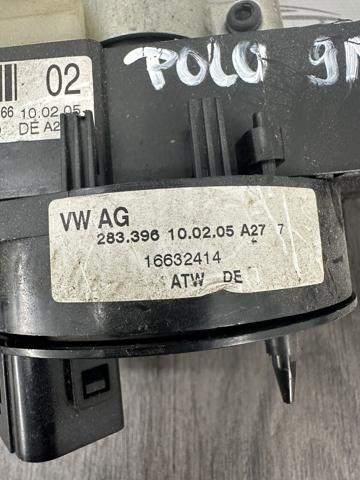 6304918