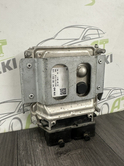 6304713