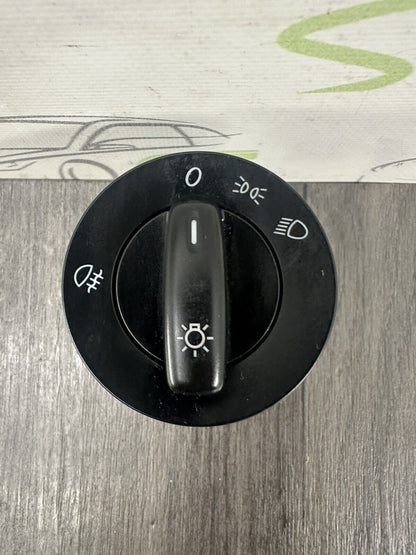 6308995