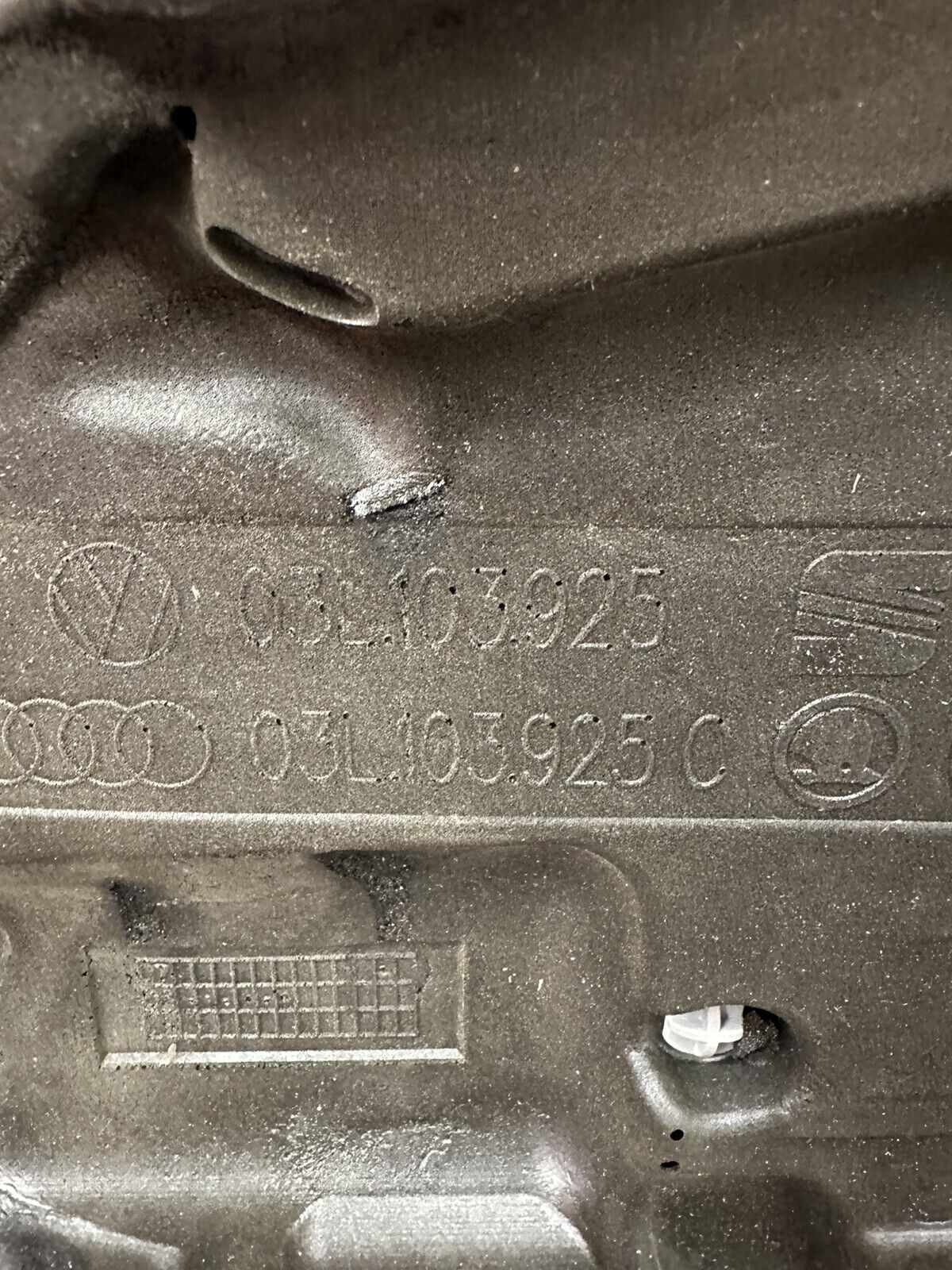 6304737