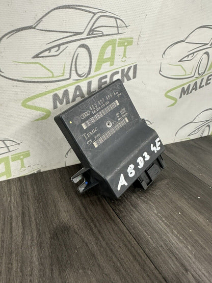6304686