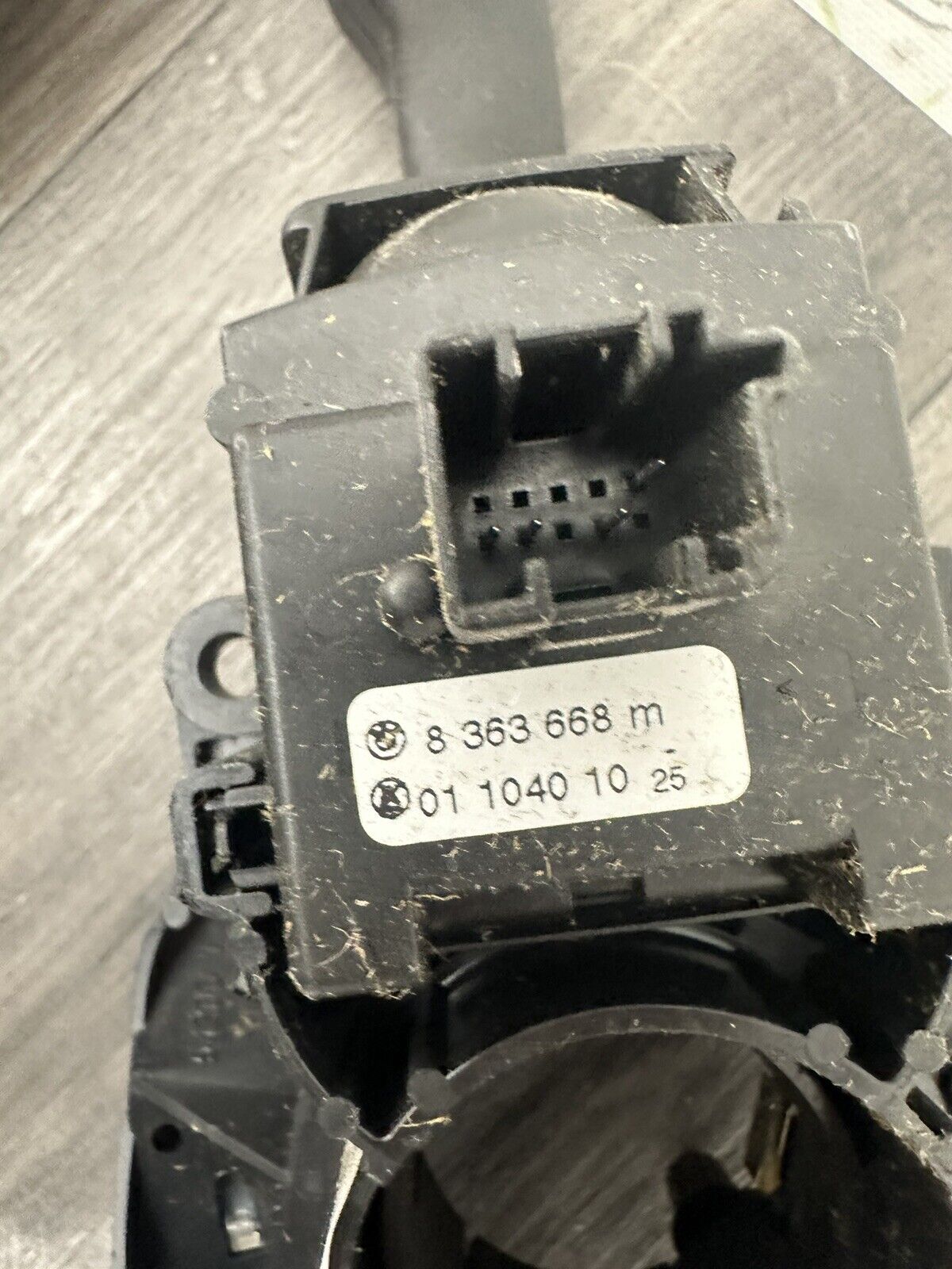 6305774