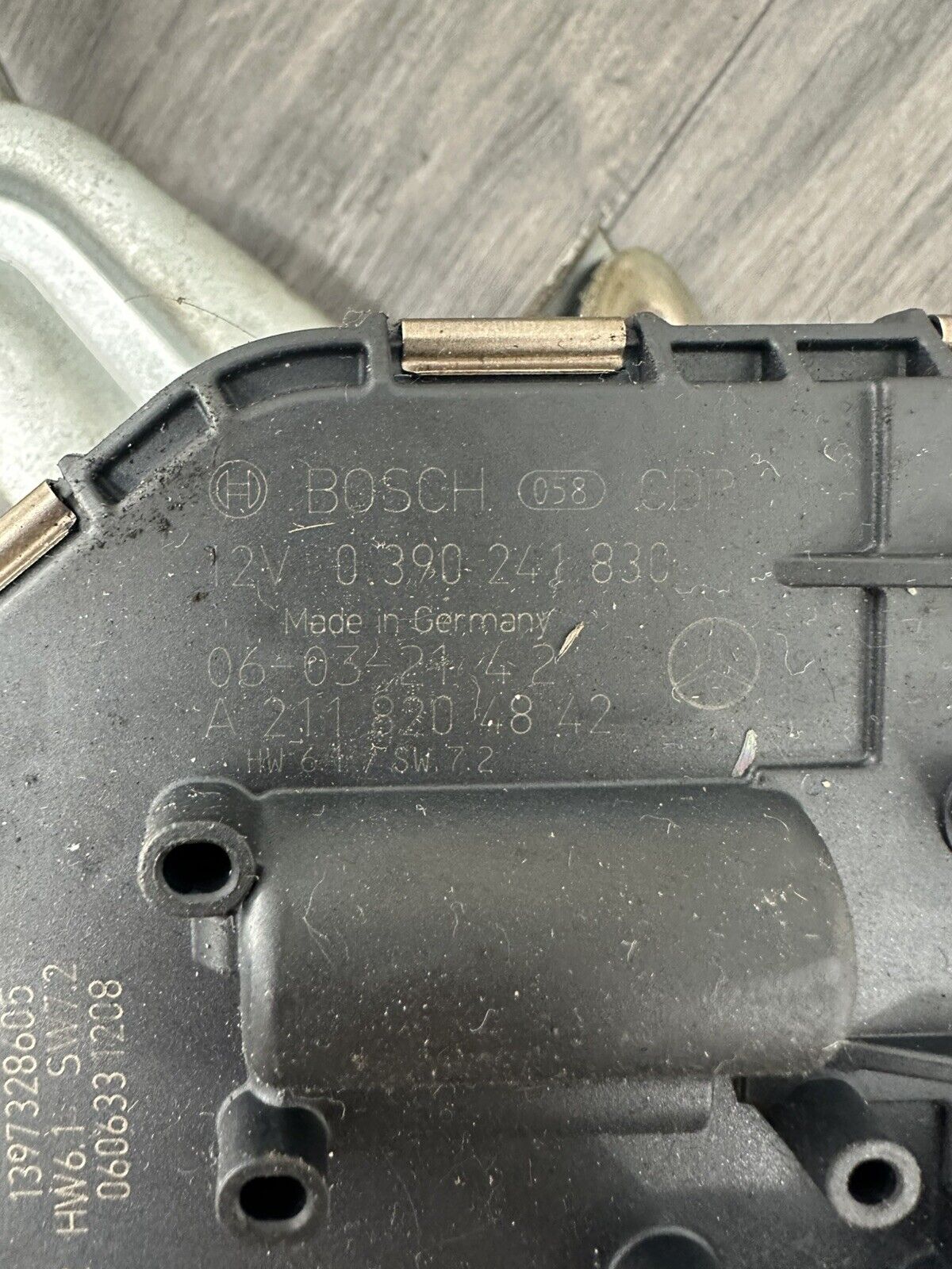 6305888