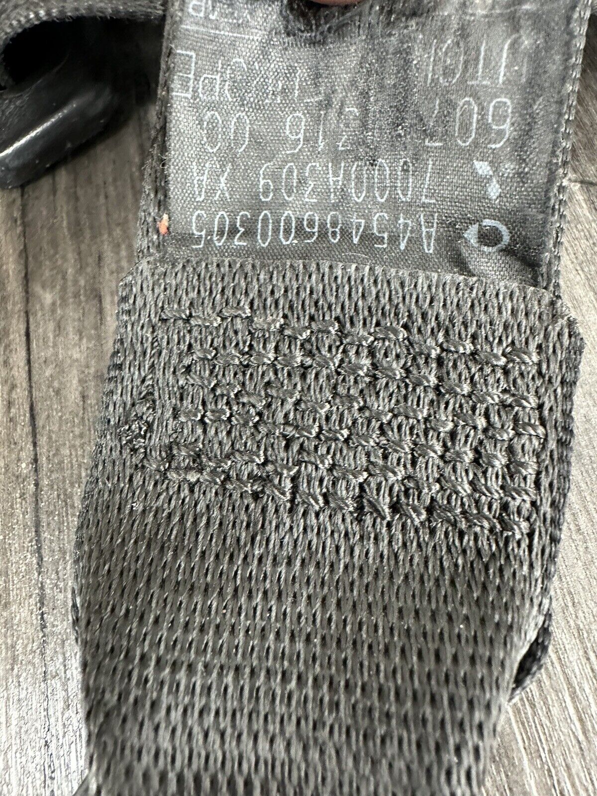 6305588