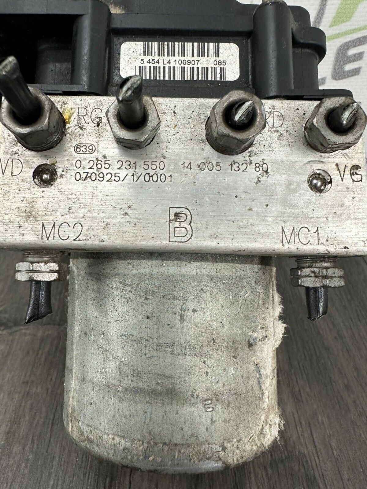 6306296