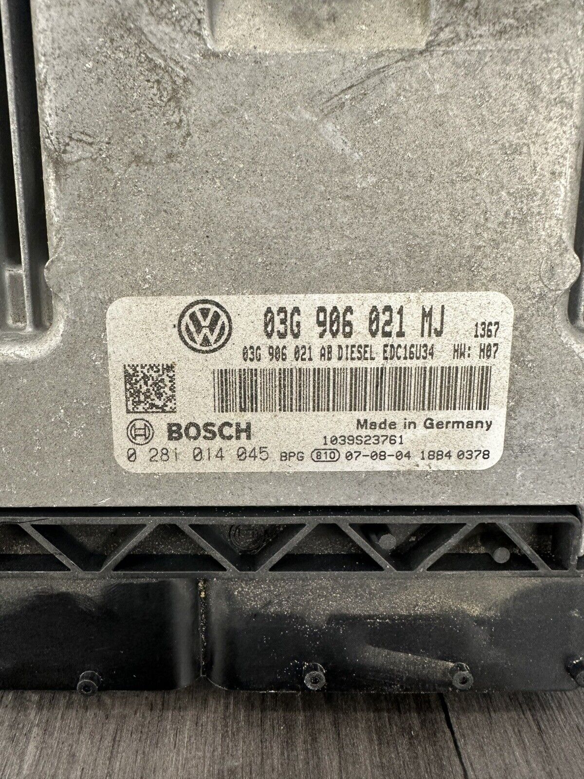 6304875