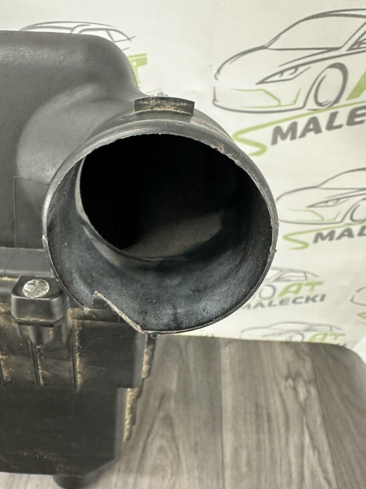 6305976