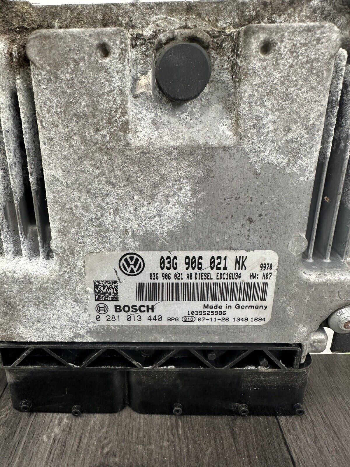 6304858