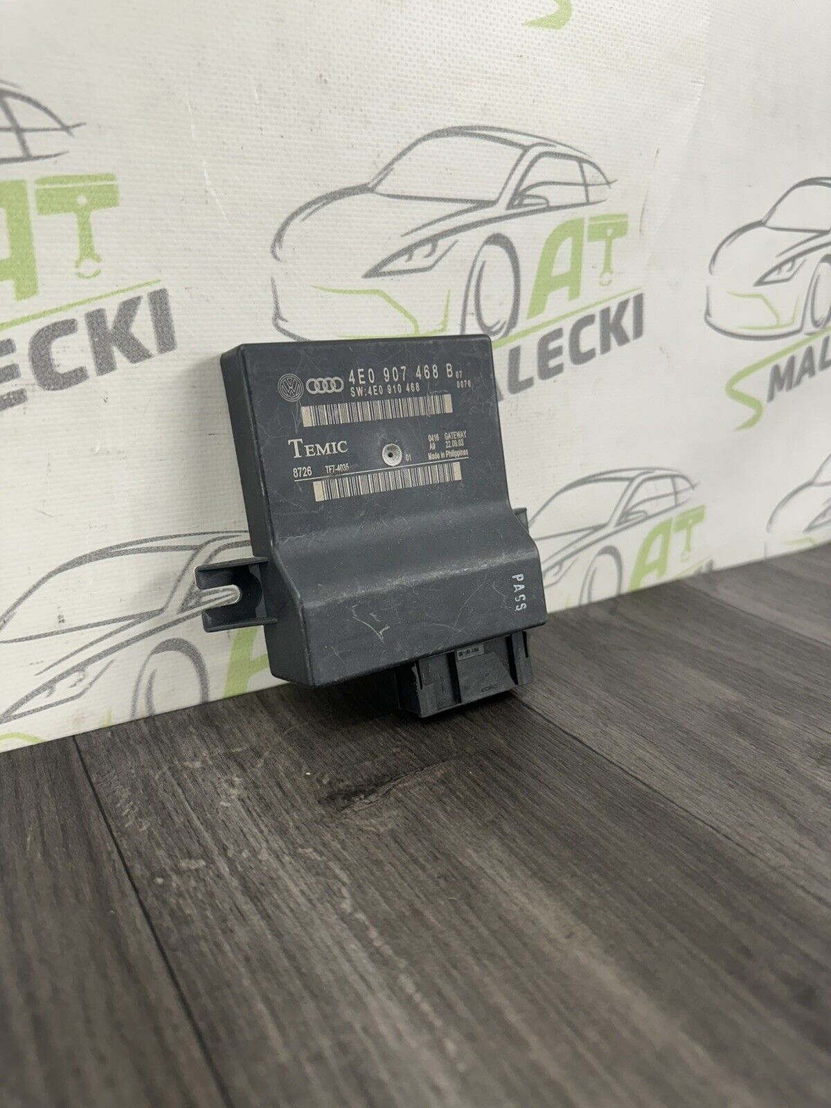 6304619