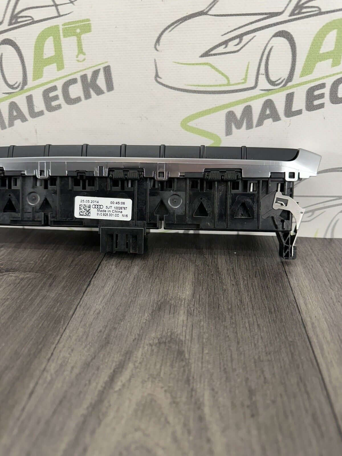 6308843
