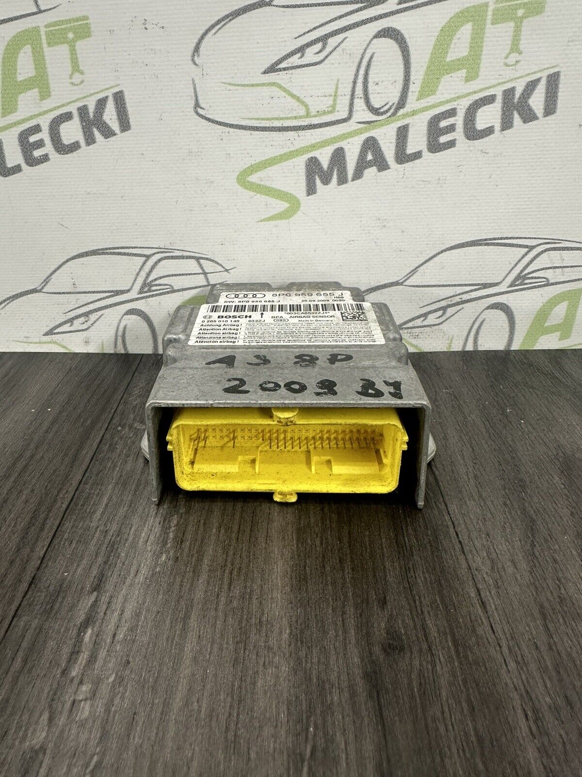6305933