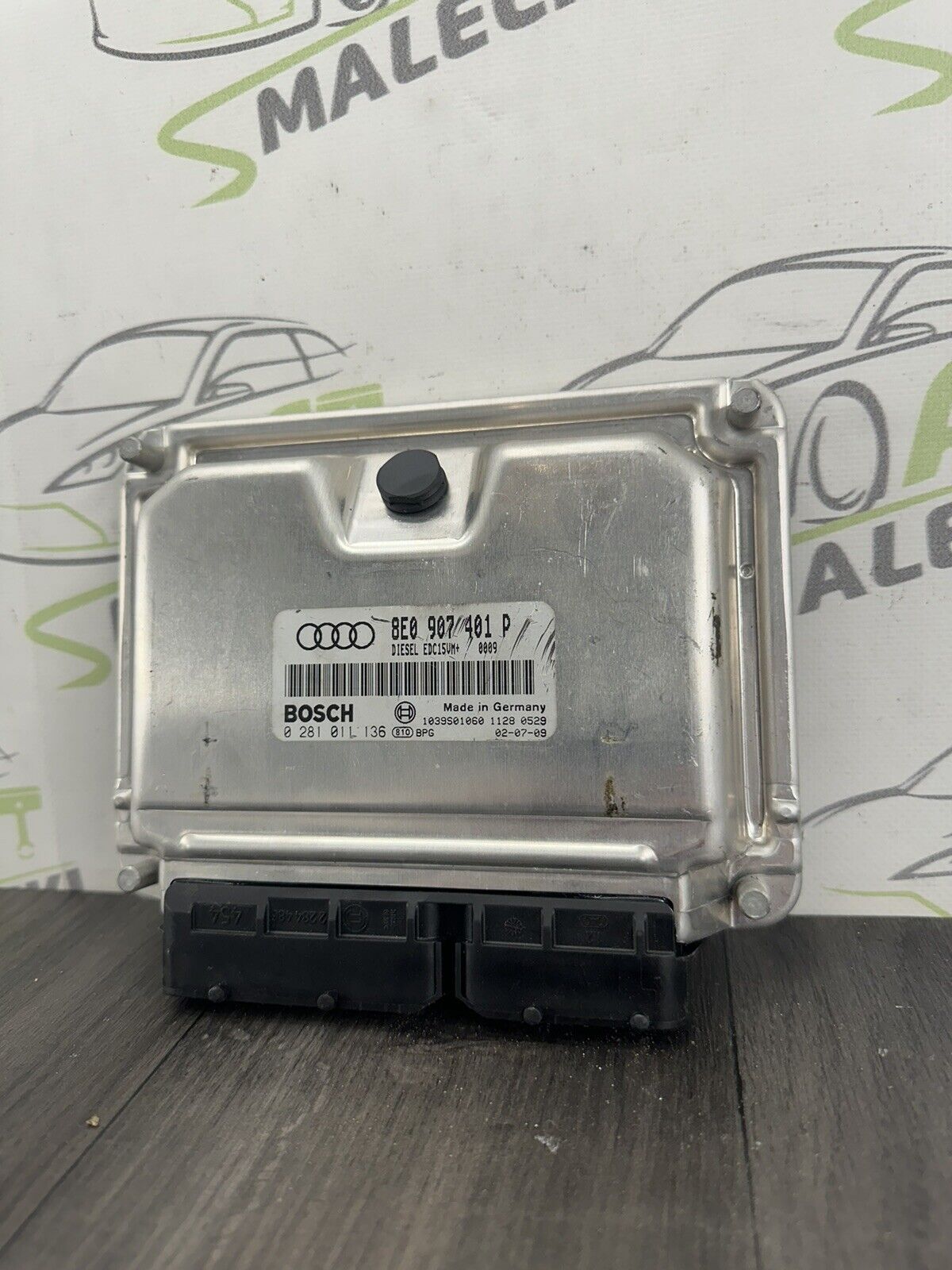 6304891