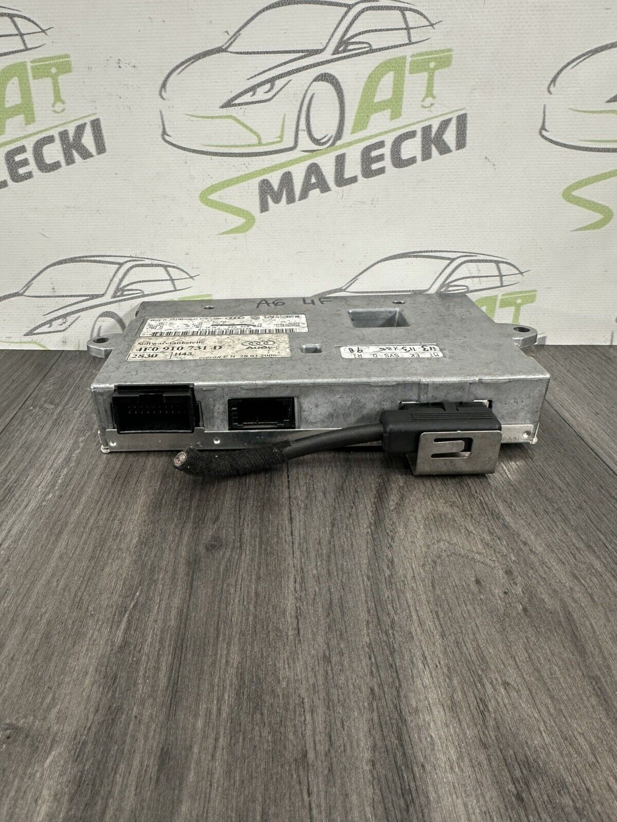 6305878