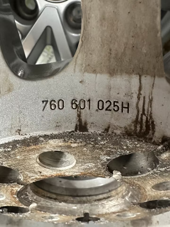 Winterräder Kompletträder Satz 18Zoll Vw Touareg III 3 760601025H