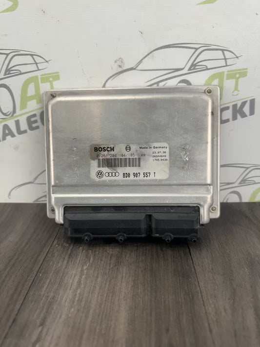 8D0907557T Motorsteuergerät ECU Audi A4 1.8 T