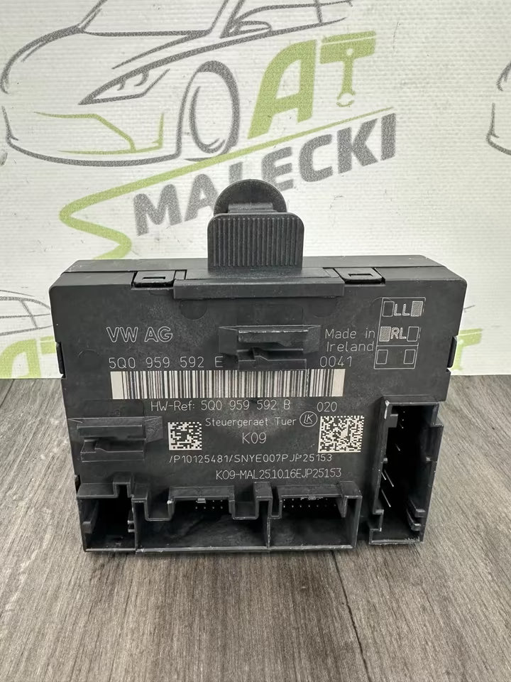 5Q0958592E Türsteuergerät Vorne Rechts Vw Golf VII 7 5G Modell