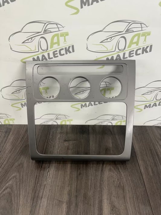 1T0858071L Music-Player Verkleidung VW Touran 1T