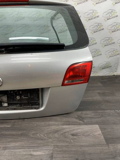 Heckklappe Kofferraum Deckel Audi A3 8P 4-Tür Farbe LY7W Silber