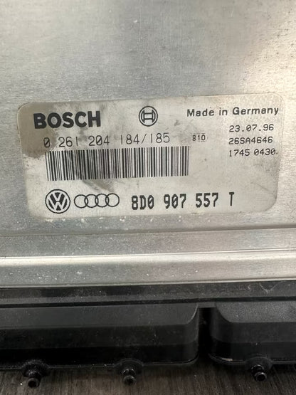 8D0907557T Motorsteuergerät ECU Audi A4 1.8 T