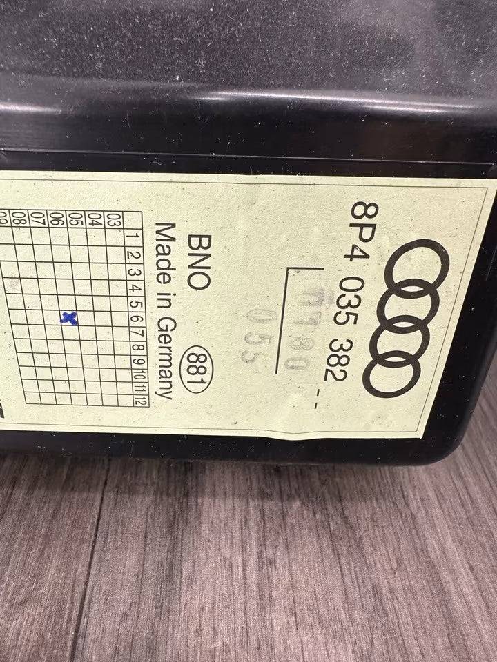 8P4035382 Subwoofer Lautsprecher Audi A3 8P Sportback Modelle