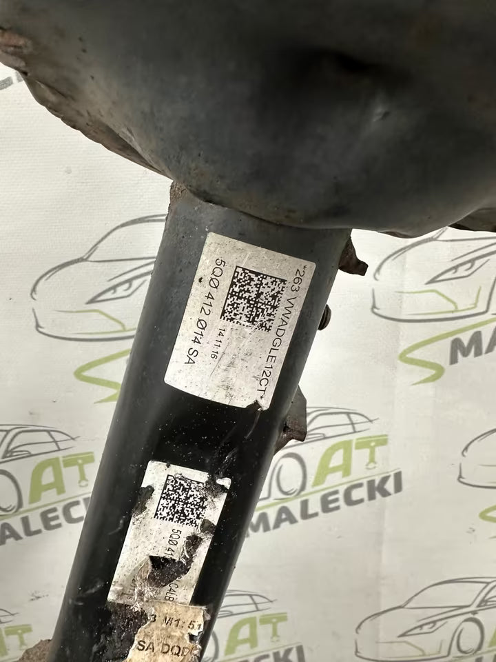 Achsschenkel Radnabe Federbein Rechts Vw Golf VII 7 5G Modell 5Q0