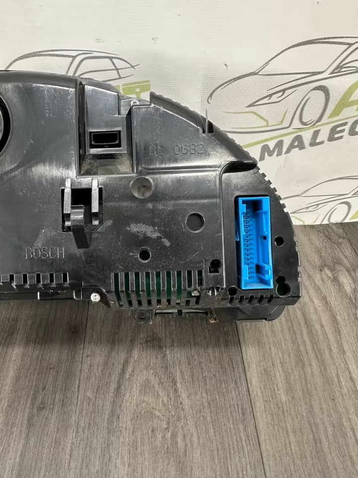 8E0920901H Tacho Kombiinstrument Audi A4 B7 8E 1,9 Tdi 2004 bj