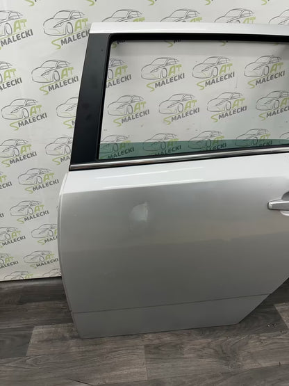 Türe Tür Hinten Links Opel Astra H Kombi Farbe Z176 metallic