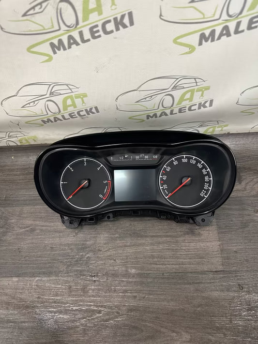 39016359 Tacho Instrumentenblende Opel Corsa E
