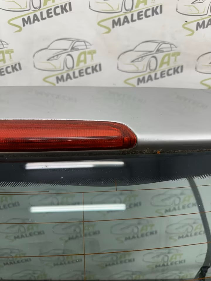 Heckklappe Kofferraum Deckel Audi A3 8P 4-Tür Farbe LY7W Silber