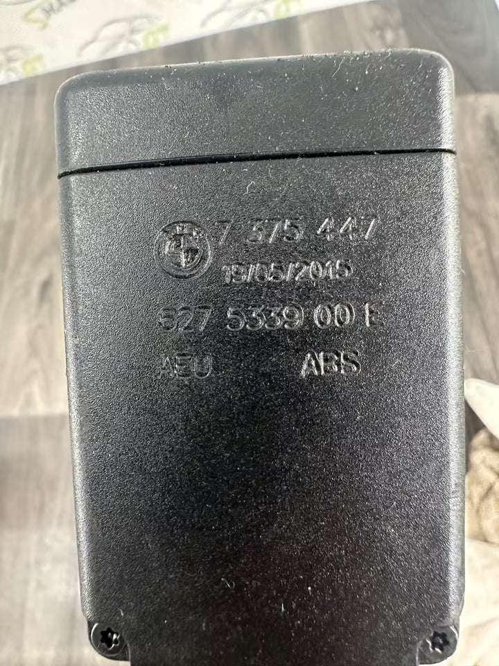 7375447 Gurtschloss Hinten Links BMW 1er 3er 627533900E