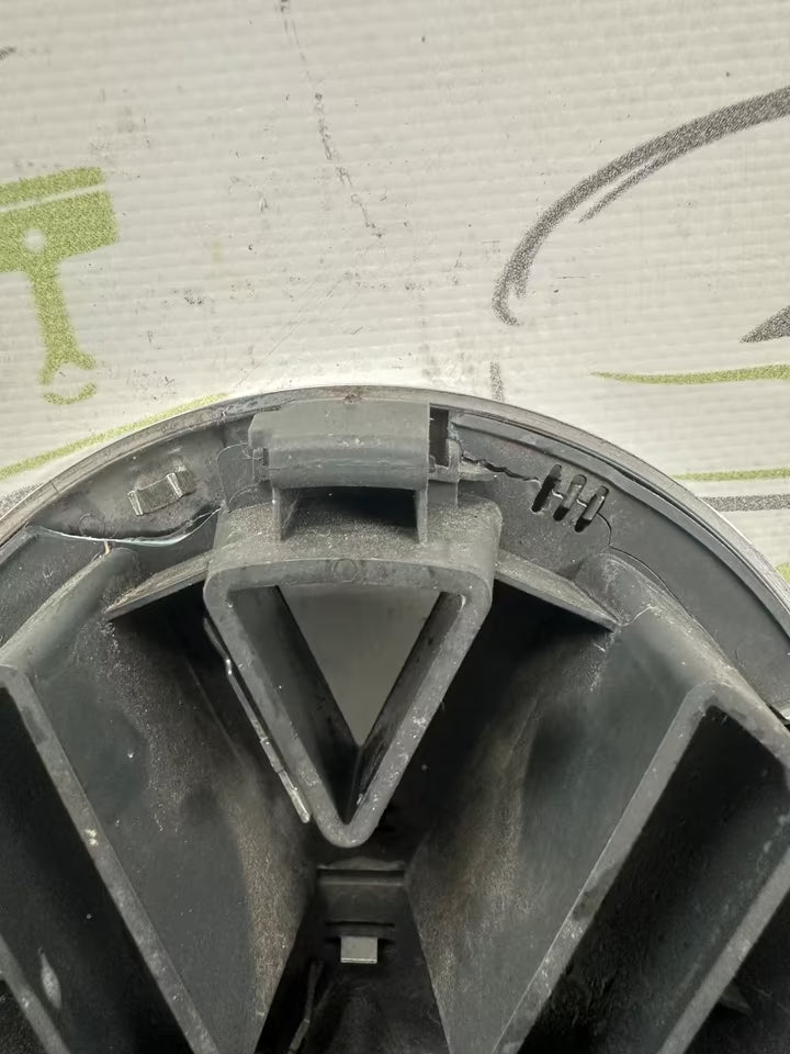 5M0853601 VW Logo Emblem Kühlergrill VW Touran