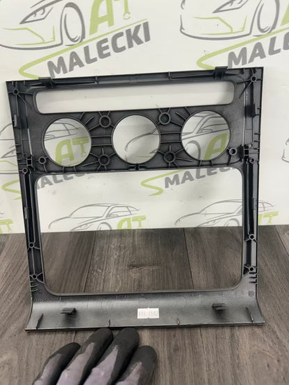 1T0858071L Music-Player Verkleidung VW Touran 1T