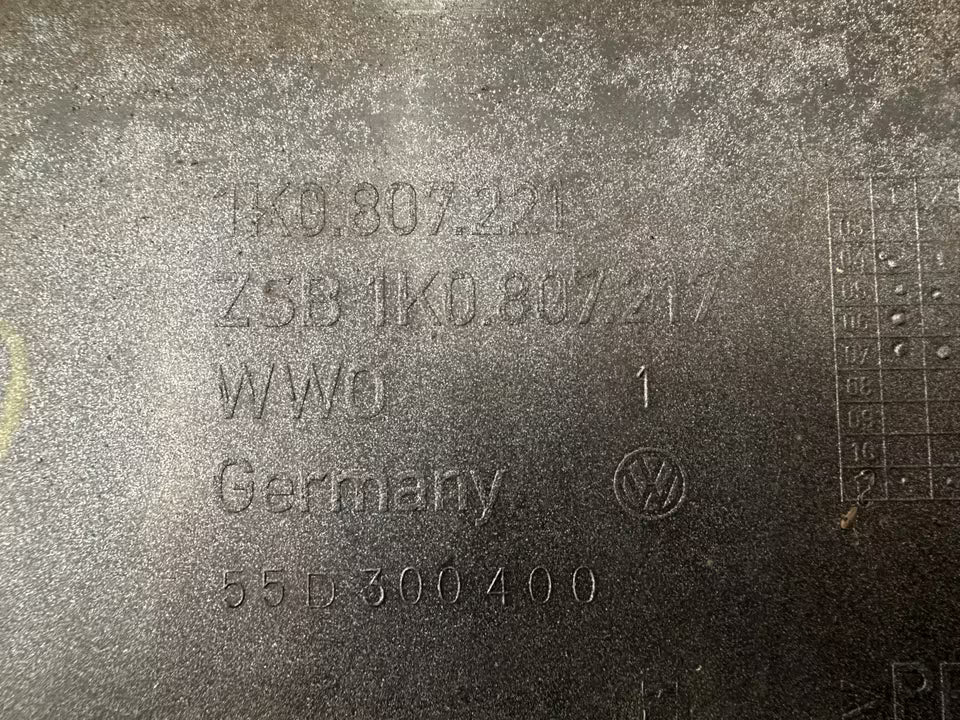Stoßstange Vorne Komplett SRA Vw Golf V 5 1K Modell Farbe LP5X