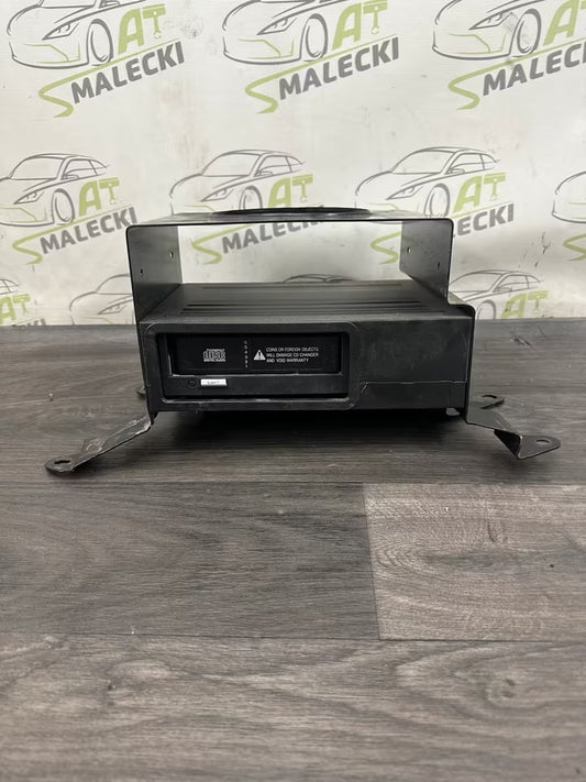 XW4F-18C830-A CD DVD-Wechsler Changer Jaguar S-Type