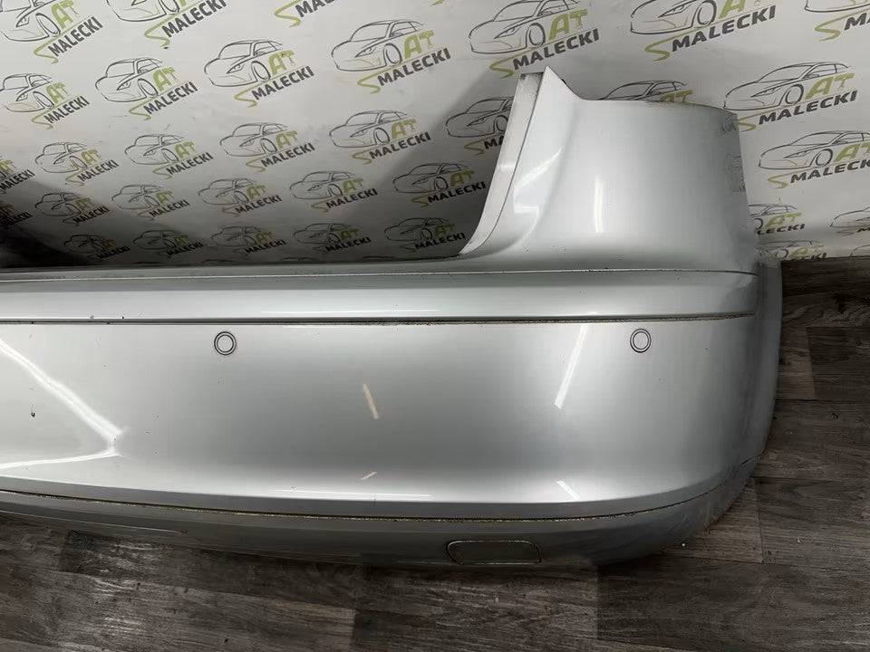 Stoßstange Hinten mit PDC AHK Vorrichtung Audi A3 8P 4-Tür LY7W