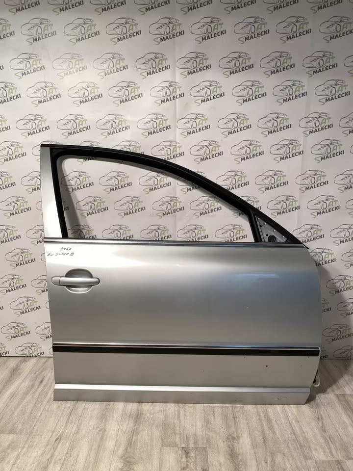 Türe Tür Vorne Rechts Skoda SuperB Modelle 3U Farbe 9156 Silber