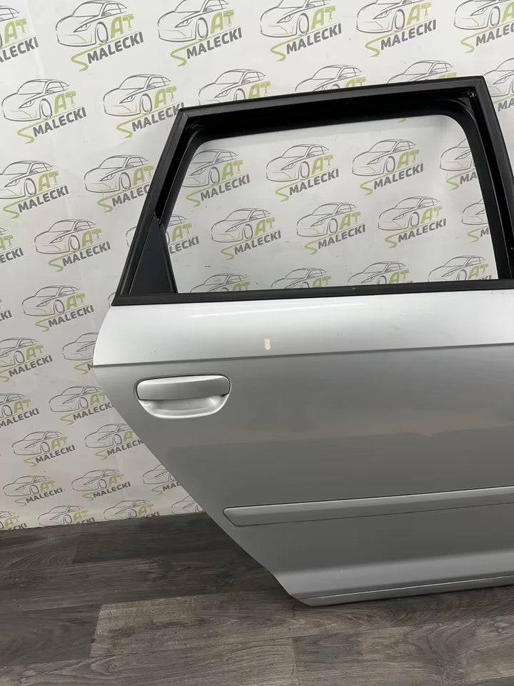 Türe Tür Hinten Rechts Audi A3 8P Modell LY7W Silber 04-12Bj