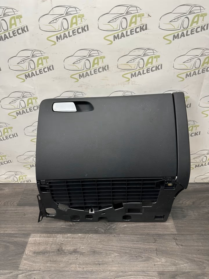 8K1857035B glove compartment storage compartment Audi A4 8K model