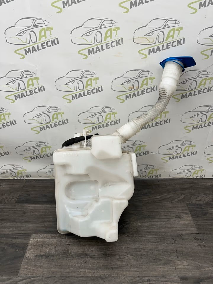 Windscreen washer reservoir including pumps SRA VW Polo 6R models 6R0955453