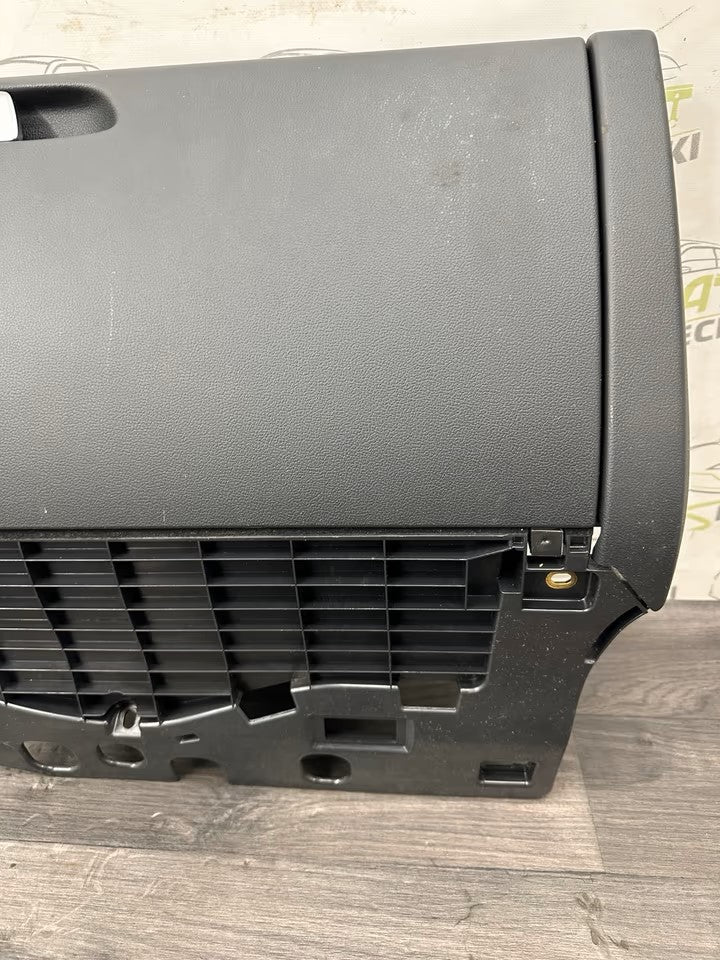8K1857035B glove compartment storage compartment Audi A4 8K model