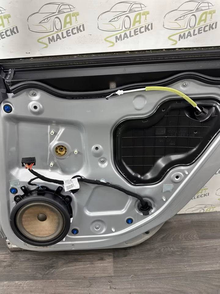Türe Tür Hinten Rechts Audi A3 8P Modell LY7W Silber 04-12Bj