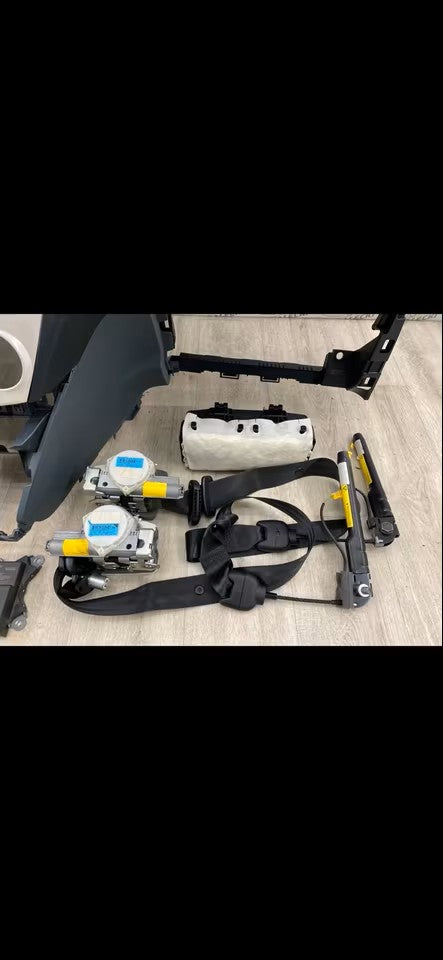 Dashboard Cockpit Dashboard Ford KA Ru8 Model 2008-2016 Bj