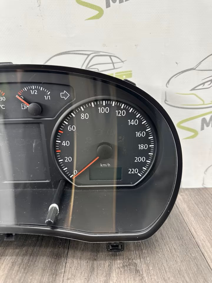 6Q0920825F Tacho Kombiinstrument Vw Polo 9N3 1,4 Tdi 220000km