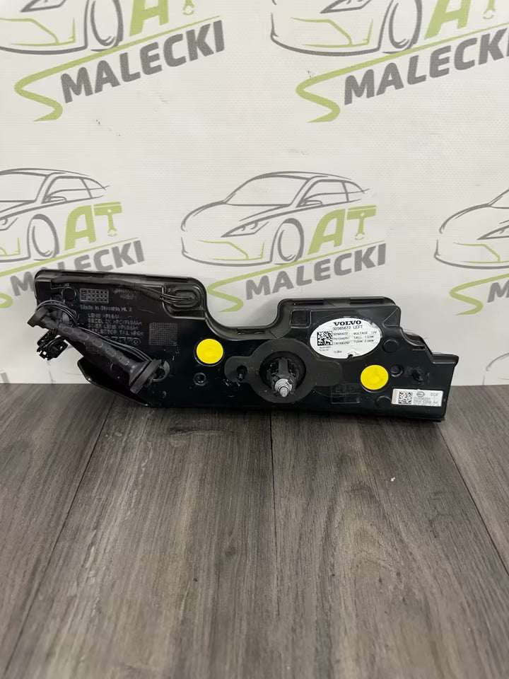 250852-01L Rücklicht Heckleuchte Hinten Links Volvo C40 Modelle