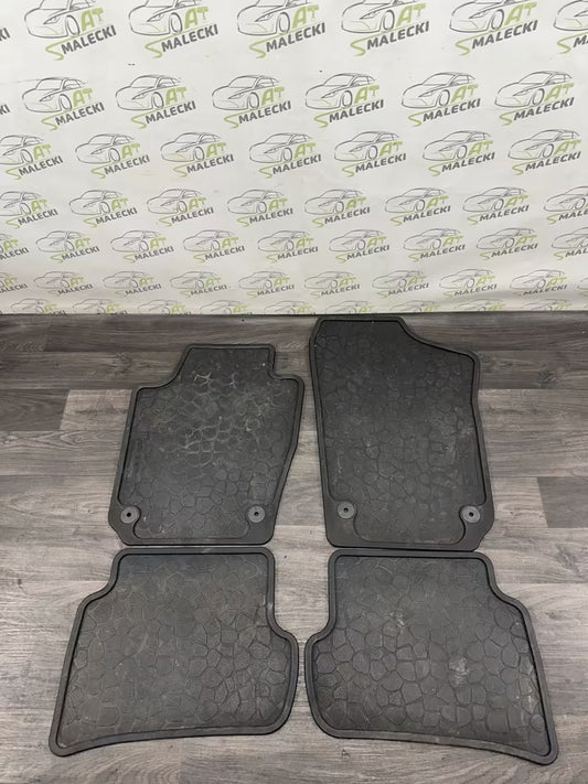 Gummi Fußmatten Set Komplett Seat Ibiza 6J IV Modell 6J0061500