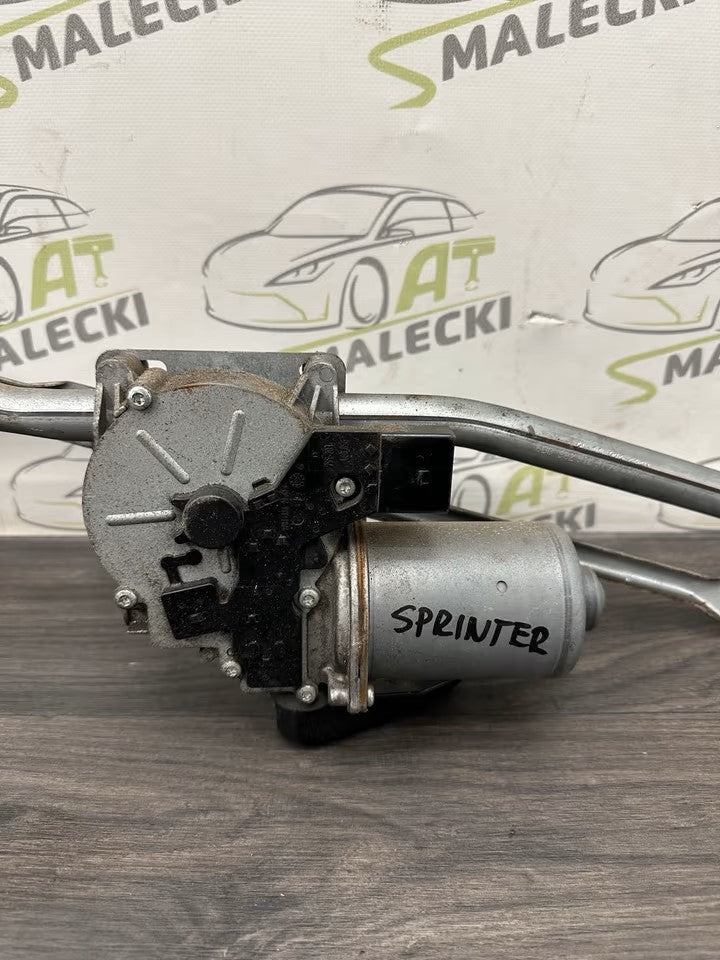 Wiper motor including linkage Mercedes Sprinter W906 model 2013