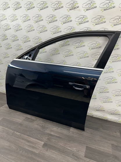 Türe Tür Vorne Links Audi A4 B8 8K0 Modell Farbe LZ5A Metallic
