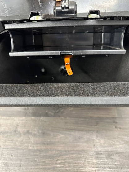 3C1857097BC Glove compartment storage compartment VW Passat 3C B6 04-10Bj