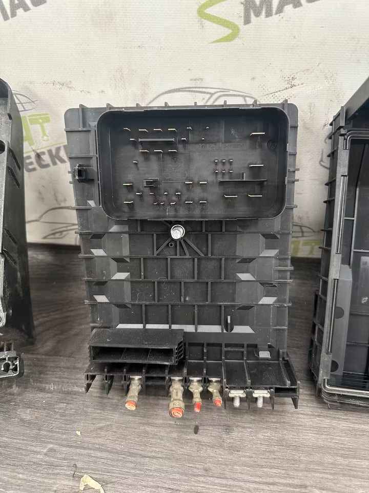 1K0937125A Sicherungskasten + Gehäuse für VW Golf V